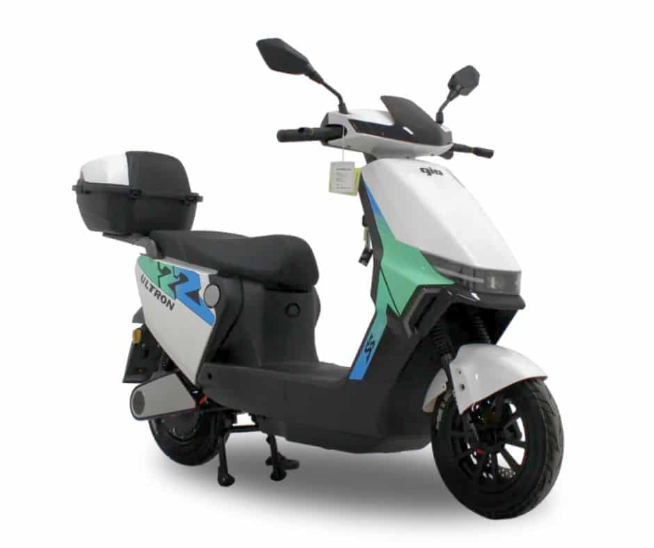 Gio ULTRON Scooter